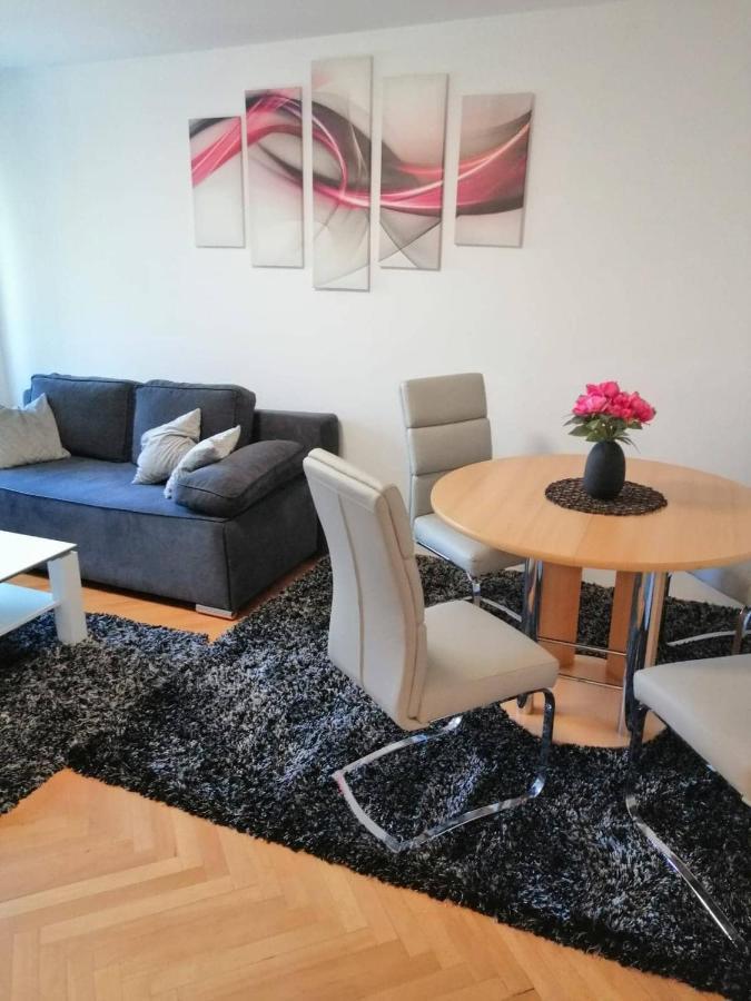 Apartman D&D*** Varaždin Eksteriør billede