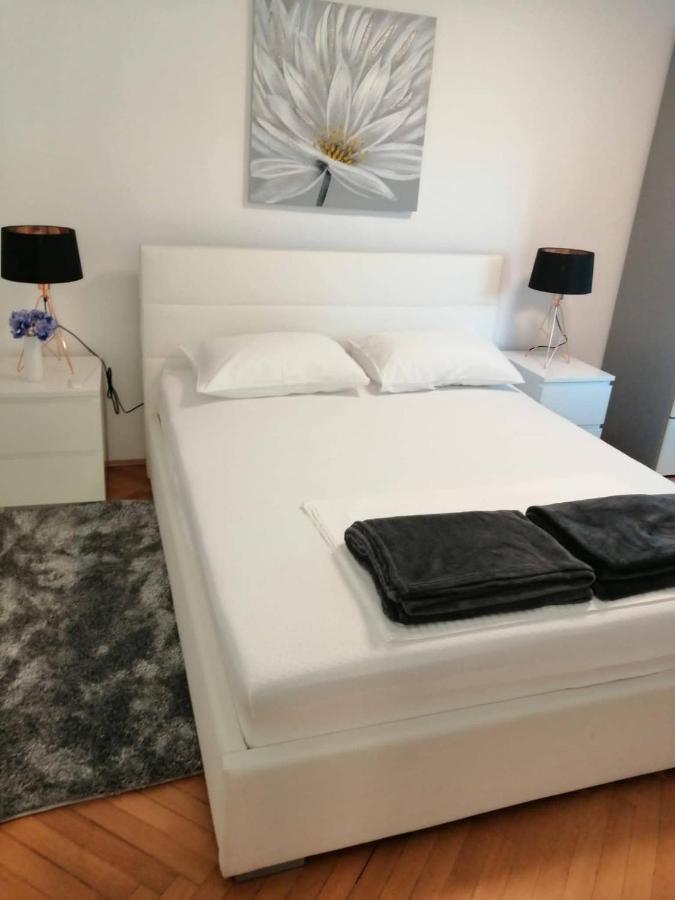 Apartman D&D*** Varaždin Eksteriør billede