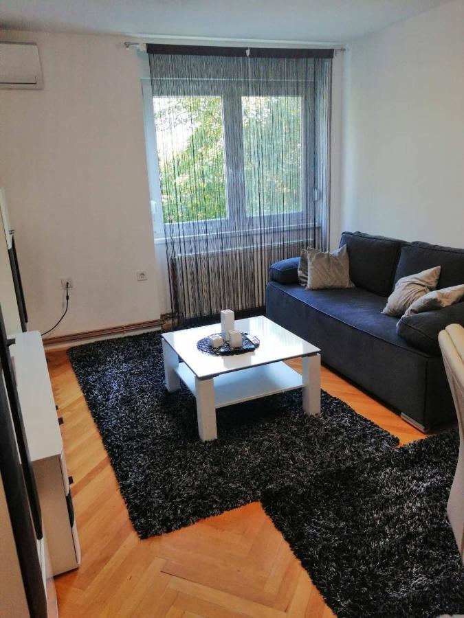 Apartman D&D*** Varaždin Eksteriør billede